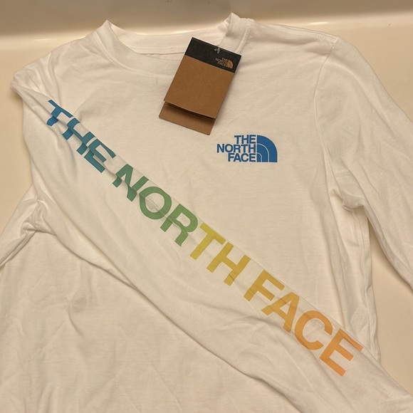 The North Face Women’s Shirt - Picture 5 of 6